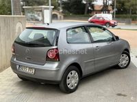 Usado VW Polo Match 70 CV (51 kW) 2006 Gris / plata Utilitario