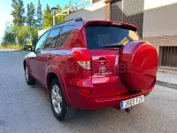 Usado Toyota RAV4 Premium 177 CV (130 kW) 2008 Granate SUV