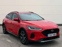 Usado Ford Focus Active 155 CV (114 kW) 2022 Rojo Utilitario
