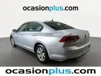 Usado VW Passat Business 122 CV (89 kW) 2022 Gris Familiar