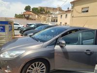 Usado Ford Focus Titanium 125 CV (91 kW) 2013 Gris / plata Berlina
