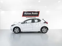 Usado Toyota Yaris 125 CV (91 kW) 2024 Blanco Utilitario