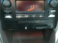 Usado Peugeot 207 70 CV (51 kW) 2008 Rojo Berlina