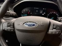 Käytetty Ford Focus Titanium 125 HP (91 kW) 2019 Harmaa Sedan
