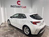 Usado Toyota Corolla Active 122 CV (89 kW) 2021 Blanco Familiar