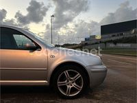 Usado VW Golf IV Highline 105 CV (77 kW) 2002 Gris / plata Berlina