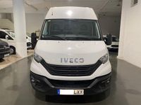 Usado Iveco Daily 120 CV (88 kW) 2022 Blanco Berlina