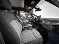 Usado VW ID.3 Pro 150 kW (204 CV) 2025 Blanco glaciar metalizado con techo negro Utilitario