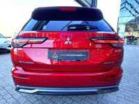 Usado Mitsubishi Outlander P-HEV 306 CV (225 kW) 2025 Rojo SUV