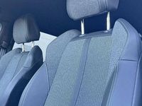 Usado Peugeot 3008 Allure 131 CV (96 kW) 2021 Azul