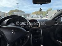 Usado Peugeot 207 90 HP (66 kW) 2007 Cinzento Sedan