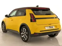 Usado Renault R5 Techno 110 kW (150 CV) 2025 Amarillo Utilitario