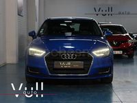 Usado Audi A3 Ambiente 150 CV (110 kW) 2019 Azul Berlina
