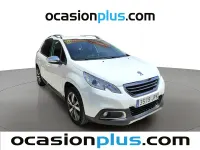 Usado Peugeot 2008 Allure 120 CV (88 kW) 2016 Blanco SUV