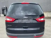Usado Ford Galaxy Trend 140 CV (102 kW) 2013 Negro Monovolumen