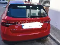 Usado Skoda Fabia Essence 80 CV (58 kW) 2023 Rojo Utilitario