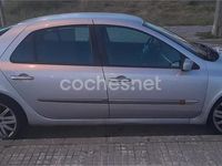 Usado Renault Laguna II Initiale 150 CV (110 kW) 2006 Gris / plata Berlina