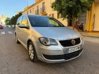 Usado VW Touran Advance 140 CV (102 kW) 2010 Gris / plata Monovolumen