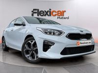 Usado Kia Ceed 140 CV (102 kW) 2018 Blanco Utilitario