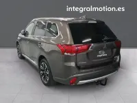 Usado Mitsubishi Outlander P-HEV 203 CV (149 kW) 2018 Gris SUV