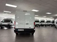 Usado Ford Transit Trend 131 CV (96 kW) 2023 Blanco Van