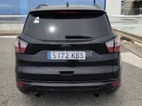 Usado Ford Kuga ST-Line 150 CV (110 kW) 2017 Negro SUV