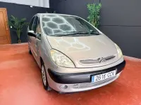Usado Citroën Xsara Picasso Exclusive 90 CV (66 kW) 2003 Marrón Monovolumen