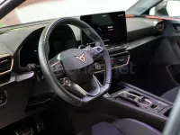Usado Cupra Leon 150 CV (110 kW) 2024 Gris / plata Familiar