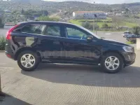 Begagnad Volvo XC60 Momentum 190 HK (139 kW) 2017 Svart SUV