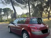 Usado Renault Mégane Authentique 105 CV (77 kW) 2006 Granate Berlina