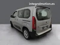 Usado Citroën Berlingo Feel 102 CV (75 kW) 2022 Gris Monovolumen