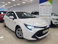 Usado Toyota Corolla Active 122 CV (89 kW) 2021 Blanco Berlina