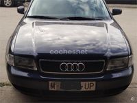 Usado Audi A4 150 CV (110 kW) 1998 Azul Berlina