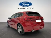 Usado BMW 116 116 HP (85 kW) 2023 Vermelho Citadino