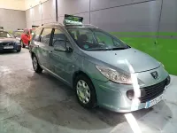 Usado Peugeot 307 110 CV (80 kW) 2006 Gris / plata Familiar
