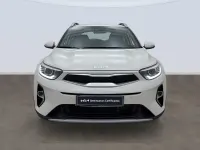 Usado Kia Stonic 100 CV (73 kW) 2025 Blanco SUV