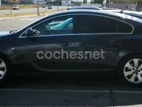 Usado Opel Insignia Edition 160 CV (117 kW) 2010 Negro Berlina