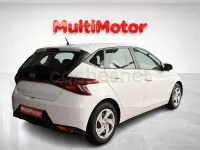 Usado Hyundai i20 84 CV (61 kW) 2021 Blanco Utilitario