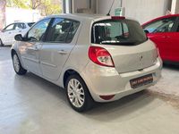 Usado Renault Clio II Exception 110 CV (80 kW) 2009 Gris / plata Berlina