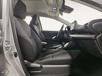 Usado Toyota Yaris Hybrid Active 116 CV (85 kW) 2025 Gris Berlina