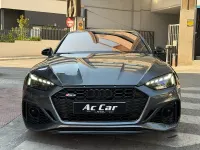 Usado Audi RS5 Sportback Performance 450 CV (330 kW) 2020 Gris / plata Berlina