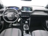 Usado Peugeot 2008 Allure 101 CV (74 kW) 2023 Plateado SUV