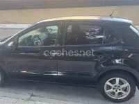 Usado VW Polo Advance 75 CV (55 kW) 2014 Negro Berlina
