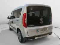 Usado Fiat Doblò Trekking 120 CV (88 kW) 2022 Gris Monovolumen