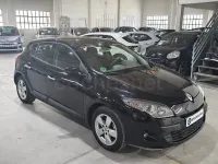 Usado Renault Mégane III Dynamique 140 CV (102 kW) 2012 Negro Berlina