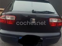 Usado Seat Leon Stella 90 CV (66 kW) 2003 Negro Utilitario