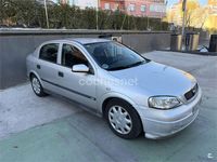 Usado Opel Astra Comfort 100 CV (73 kW) 2001 Gris / plata Berlina