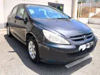 Usado Peugeot 307 90 CV (66 kW) 2005 Negro Berlina