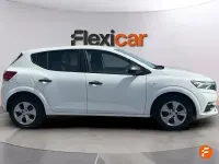 Usado Dacia Sandero Comfort 91 CV (66 kW) 2022 Blanco Berlina