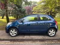 Usado Toyota Yaris 90 CV (66 kW) 2007 Azul Berlina